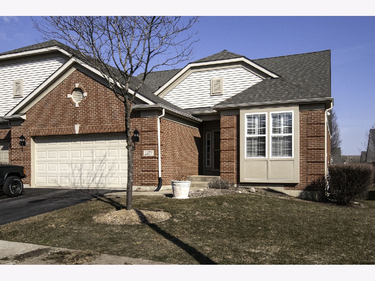 Townhomes Sold Southmoor Villas Orland Park Illinois, 13337 Strandhill