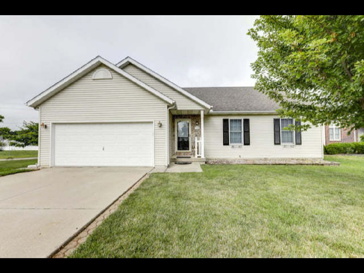 Homes Sold Golden Eagle South Bloomington Illinois, 3102 Auburn