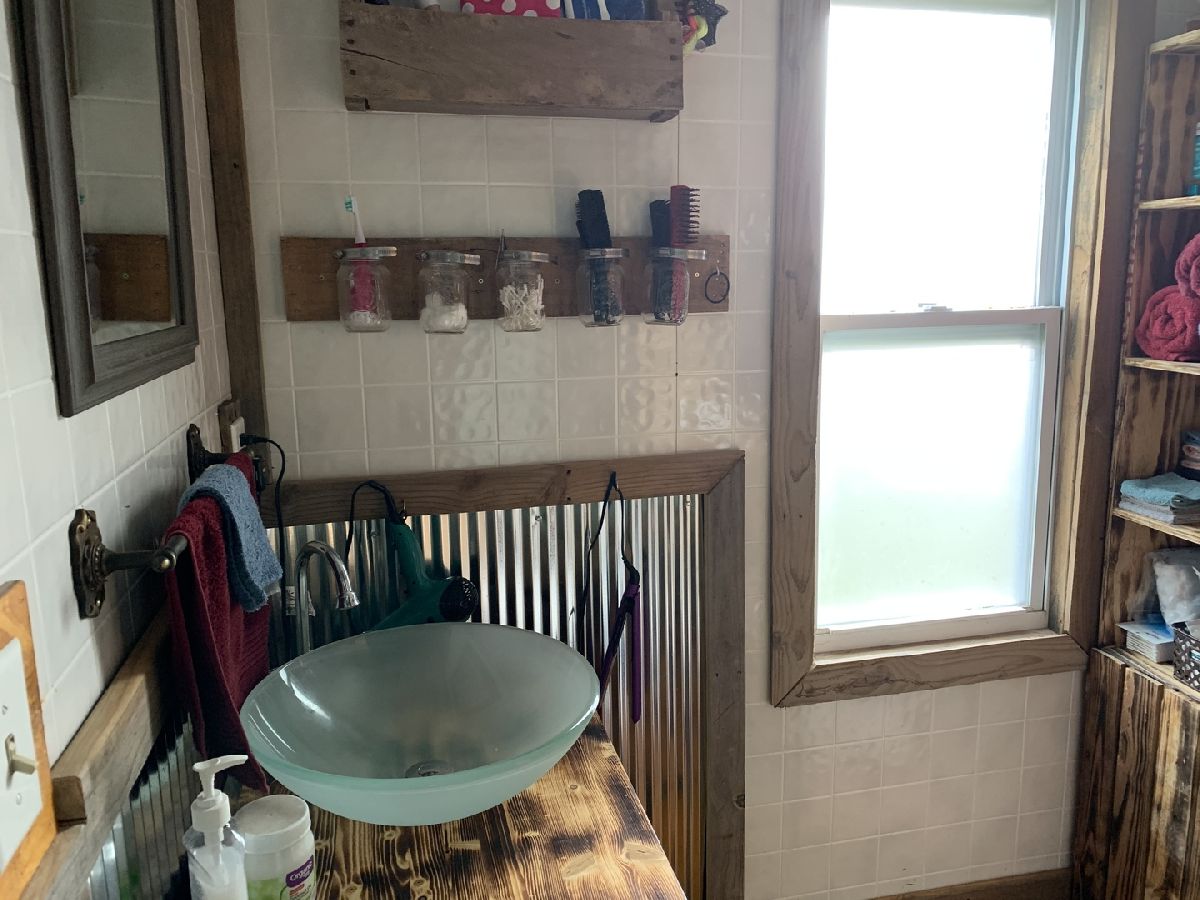  Sold Ludlow Illinois, 328 Pera