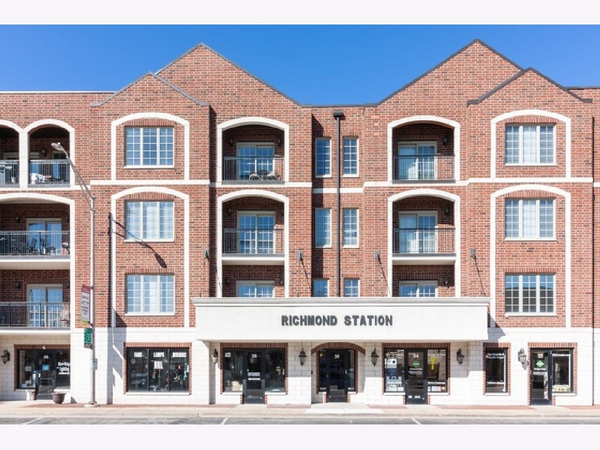Condominiums Rented Richmond Station Westmont Illinois, 36 Cass