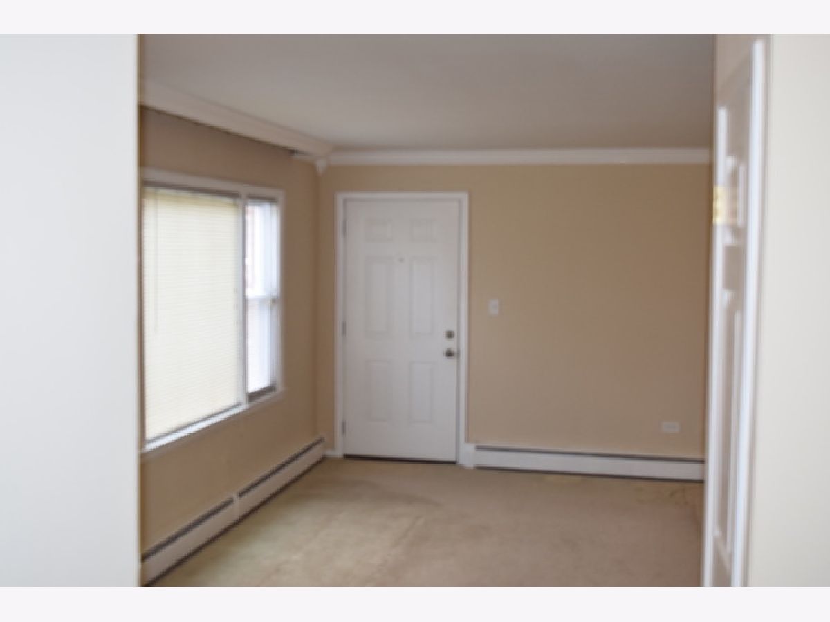 Condominiums Rented Holiday Lane Des Plaines Illinois, 1107 Holiday