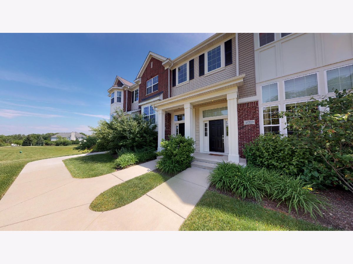Townhomes Sold Briarcliffe Townhomes Lemont Illinois, 16769 Brighton