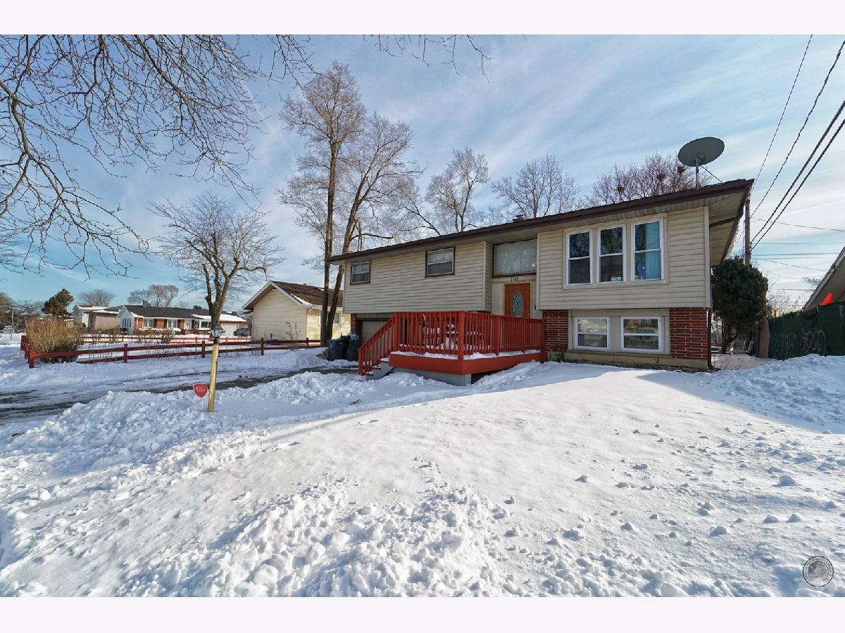 Homes Sold Castle Crest Waukegan Illinois, 2105 Kingston