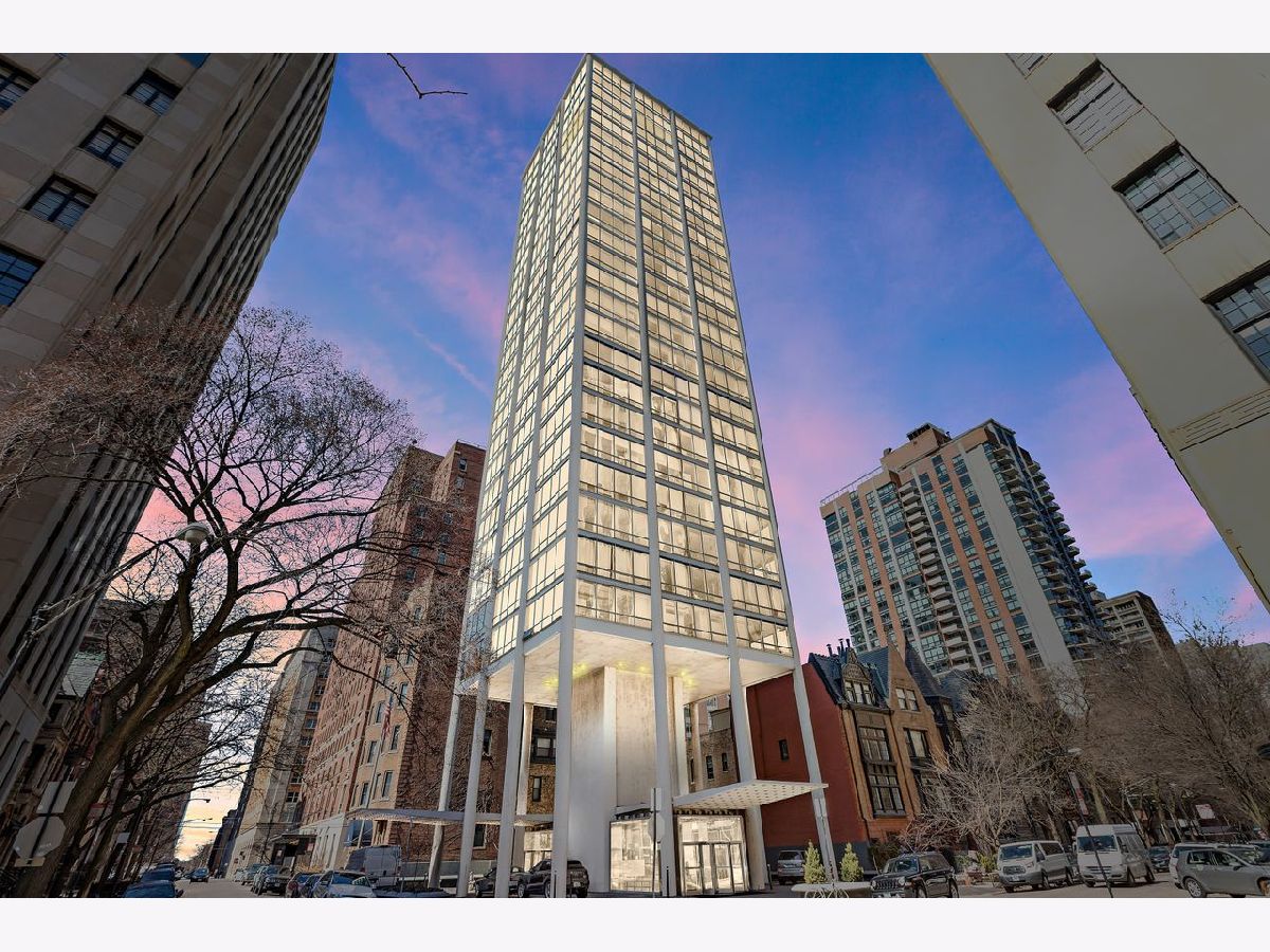 Condominiums Sold Astor Tower Chicago Illinois, 1300 Astor