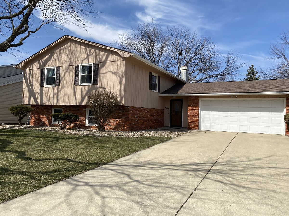 Homes Sold Bunker Hill North Normal Illinois, 202 Suelynn