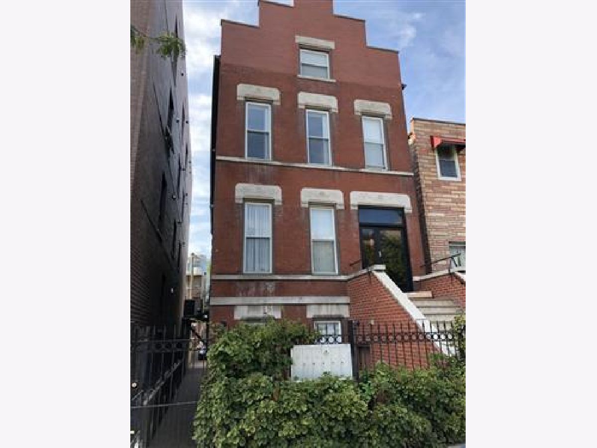 Condos & Townhomes Rented Noble Square Chicago Illinois, 1242 Bosworth