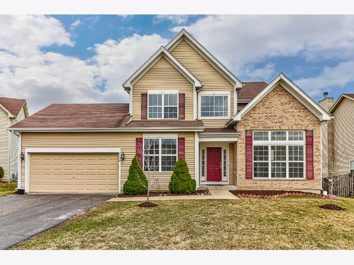 Homes Rented Heron Bay Lake In The Hills Illinois, 4720 Saginaw