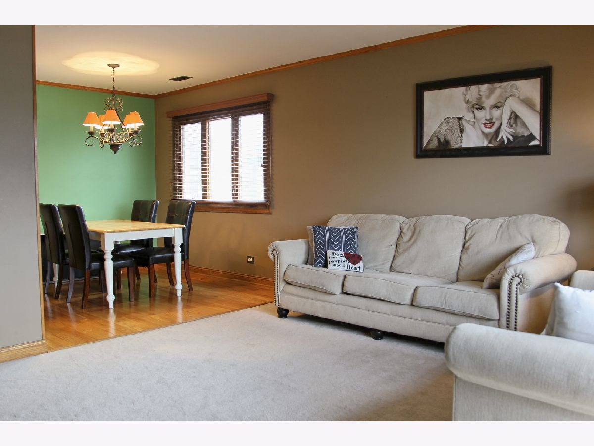 Condos & Townhomes Sold Grove Condos Brookfield Illinois, 3831 Grove