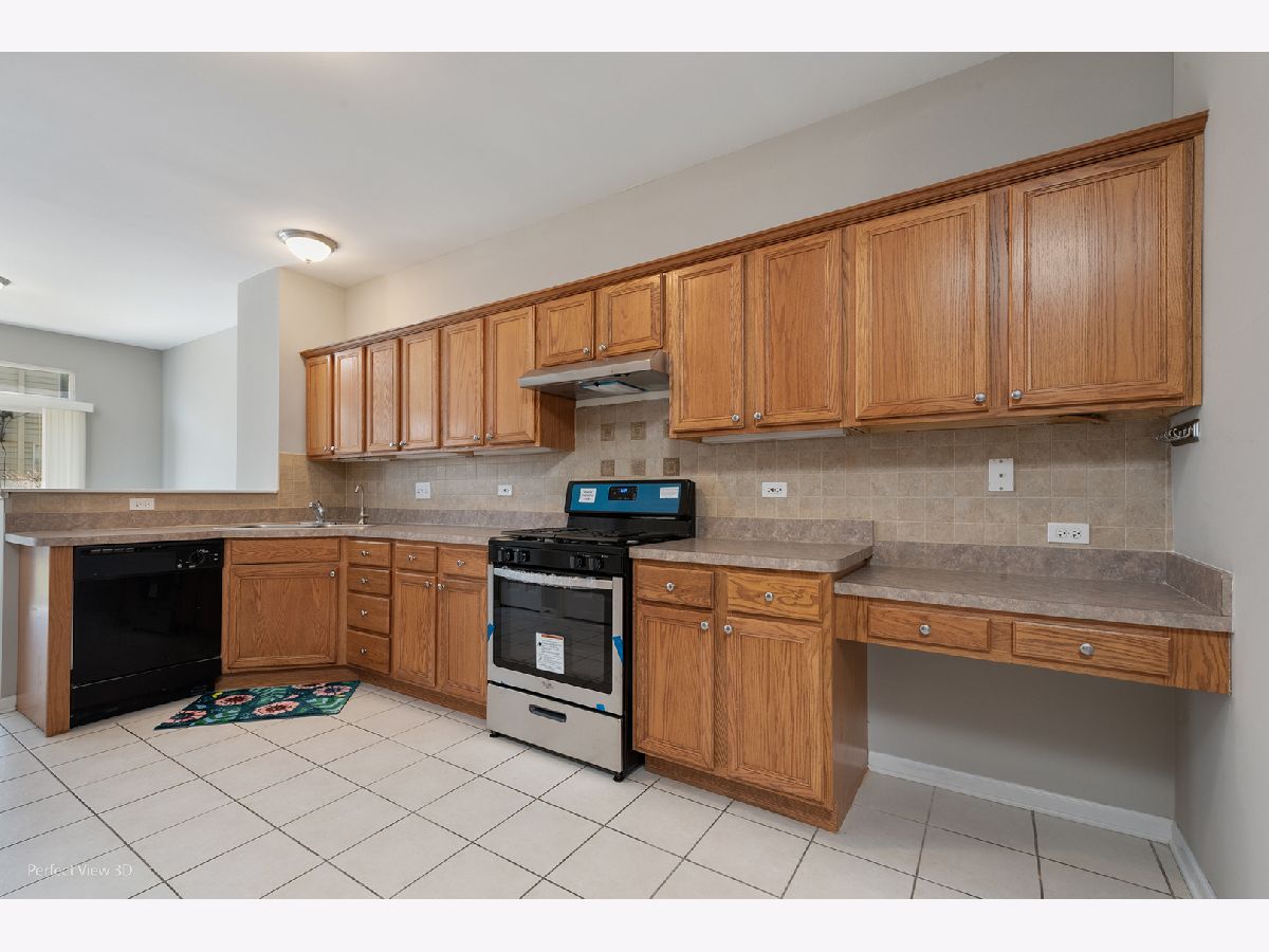 Townhomes Sold Deer Crossing Naperville Illinois, 924 Havenshire