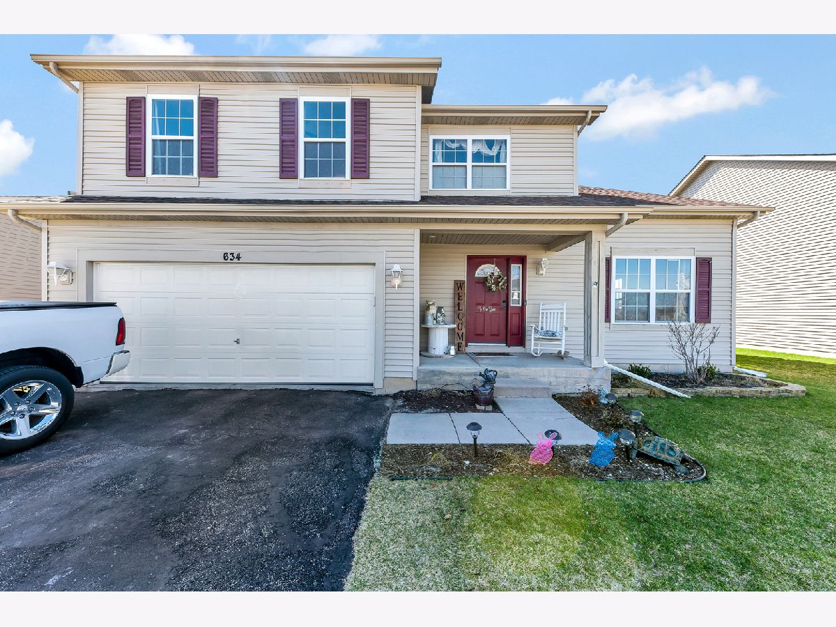 Homes & Condos & Townhomes Sold Arbor Lakes Minooka Illinois, 634 Oakwood