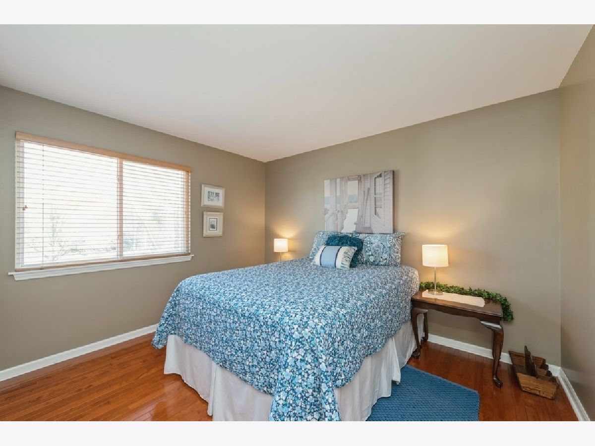 Homes Sold Victoria Woods Fox River Grove Illinois, 9232 Jasmine