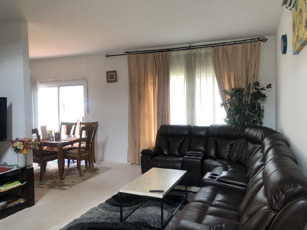 Townhomes Sold Abington Woods Aurora Illinois, 2311 Stoughton