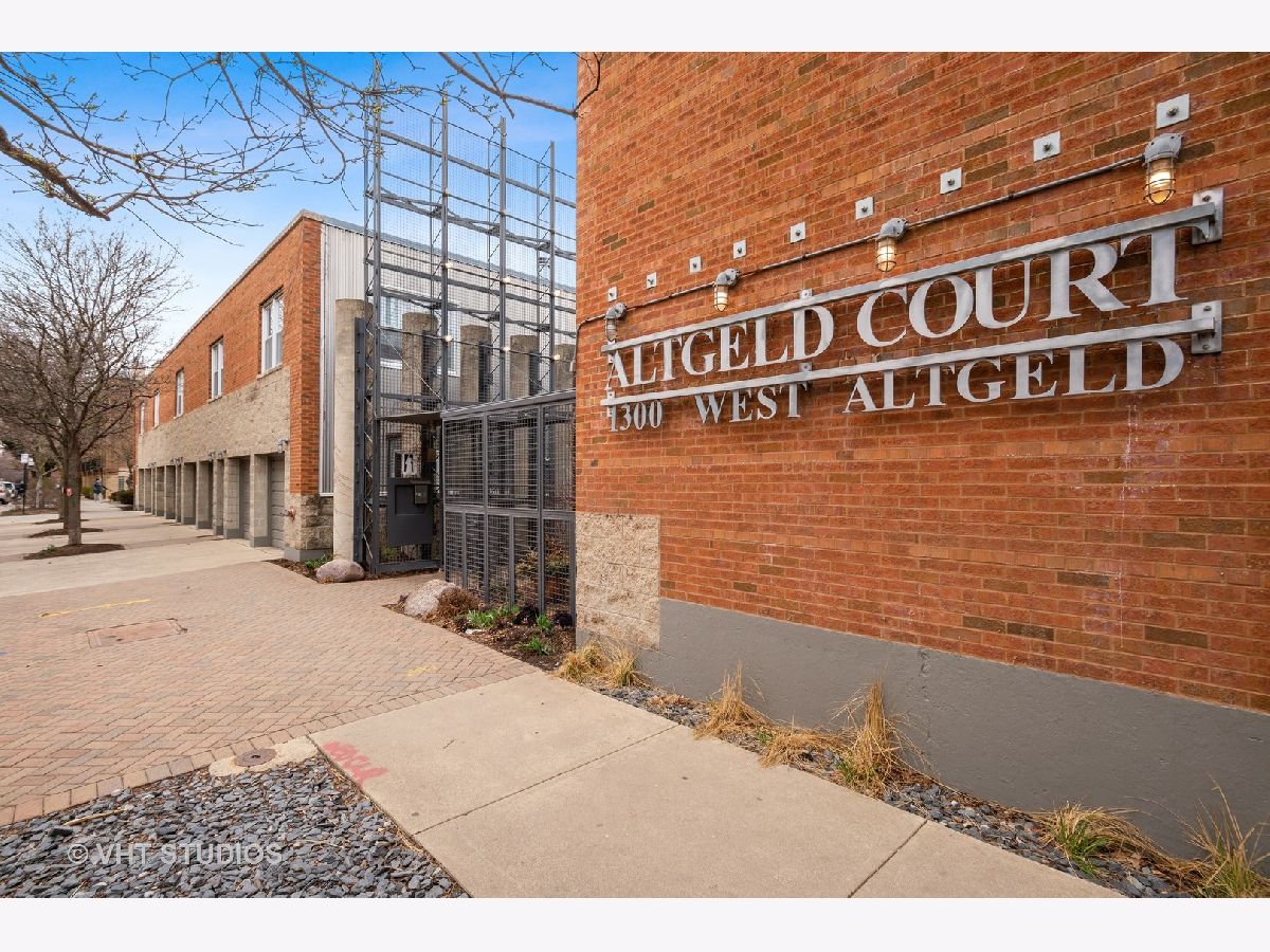 Townhomes & Condos Sold Altgeld Court Condos Chicago Illinois, 1300 Altgeld