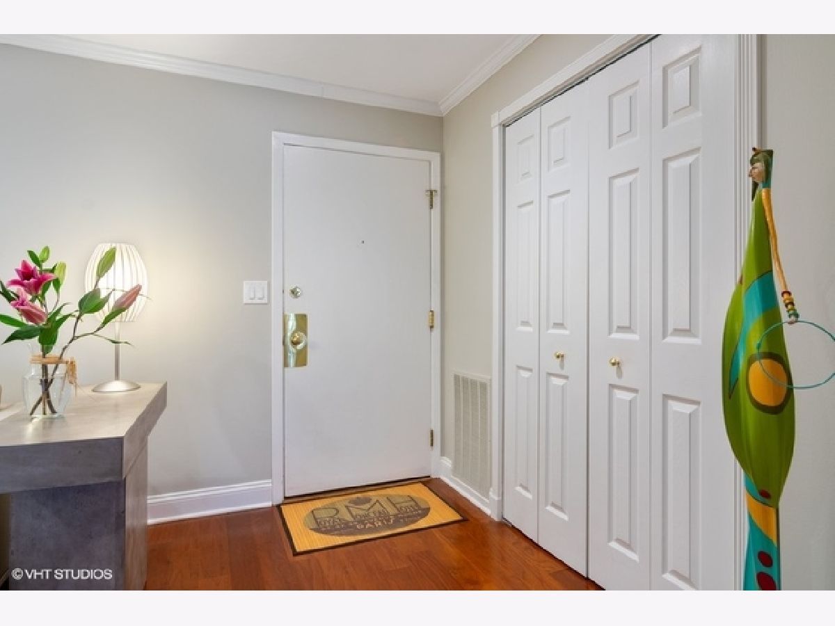 Condos & Townhomes Sold Laurel Square Highland Park Illinois, 1695 2nd