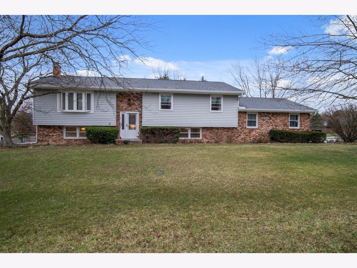 Homes Sold Apollo Acres Bloomington Illinois, 9398 Apollo