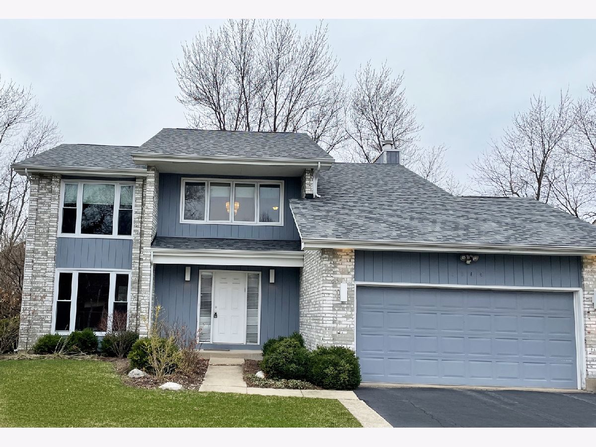 Homes Sold Westchester Buffalo Grove Illinois, 1104 Hidden Lake