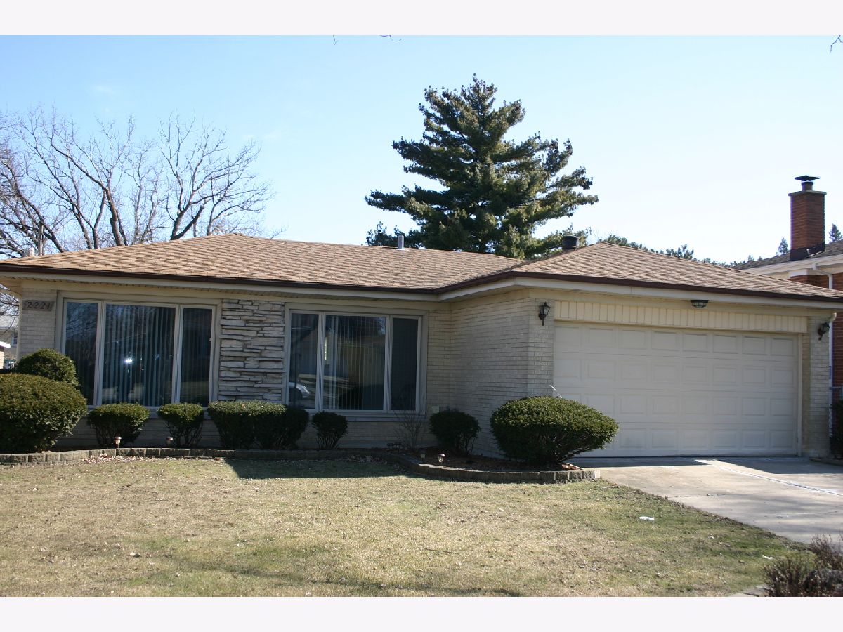 Homes & Townhomes Sold Lake Opeka Des Plaines Illinois, 2221 Spruce