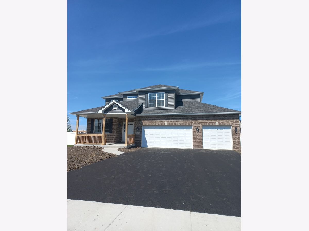 Homes & Condos & Townhomes Sold Leigh Creek New Lenox Illinois, 1819 Orchard