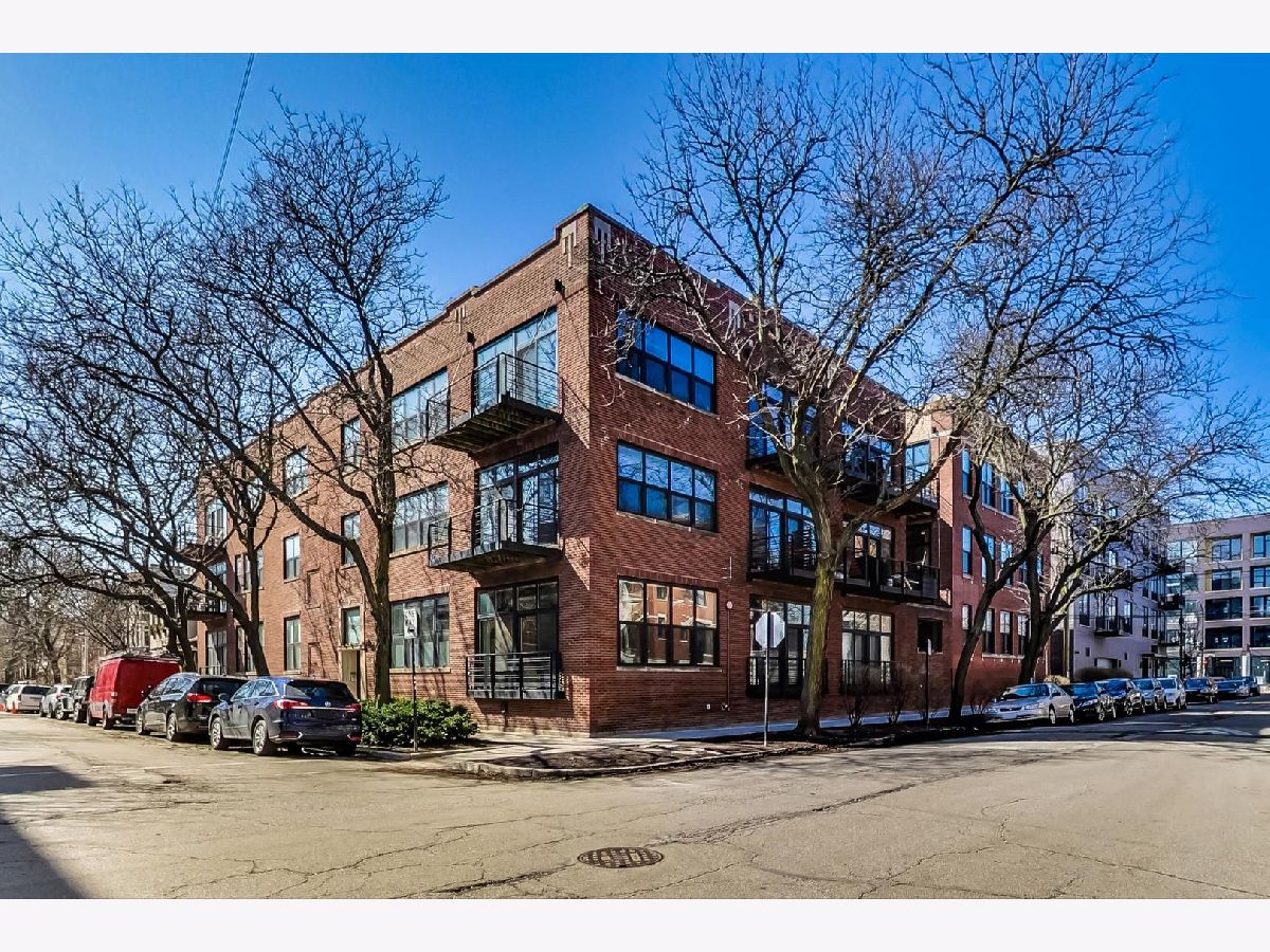 Condominiums Sold Ironwerks Lofts Chicago Illinois, 1670 Claremont