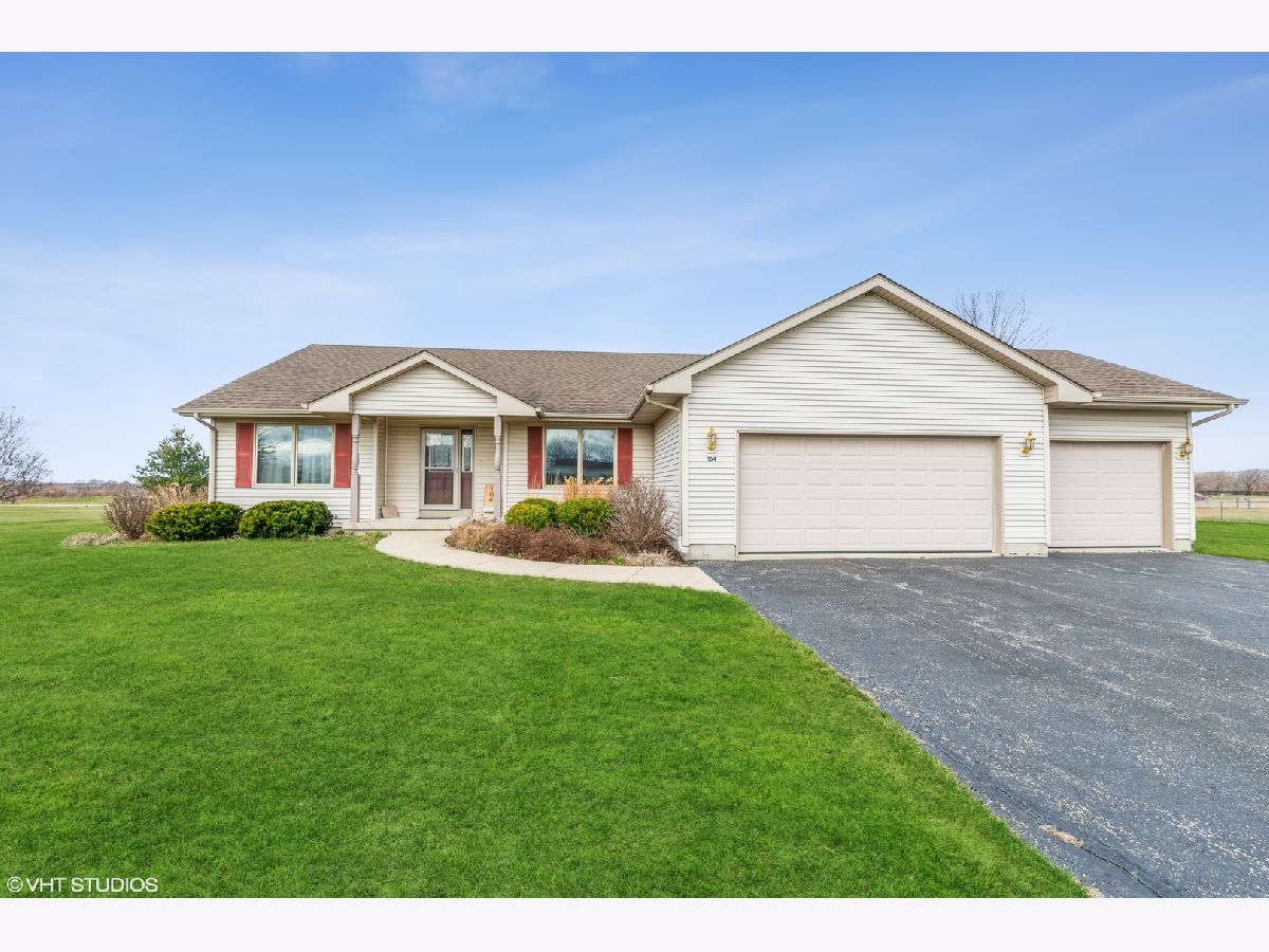 Homes Sold Hickory Ridge Kirkland Illinois, 104 Hickory