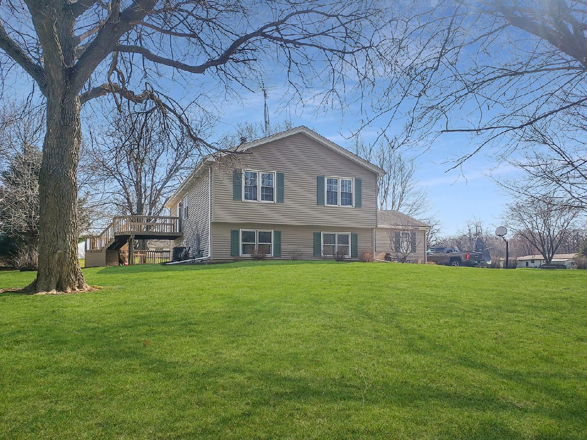 Homes Sold Highland Hills Genoa Illinois, 31100 Oakview