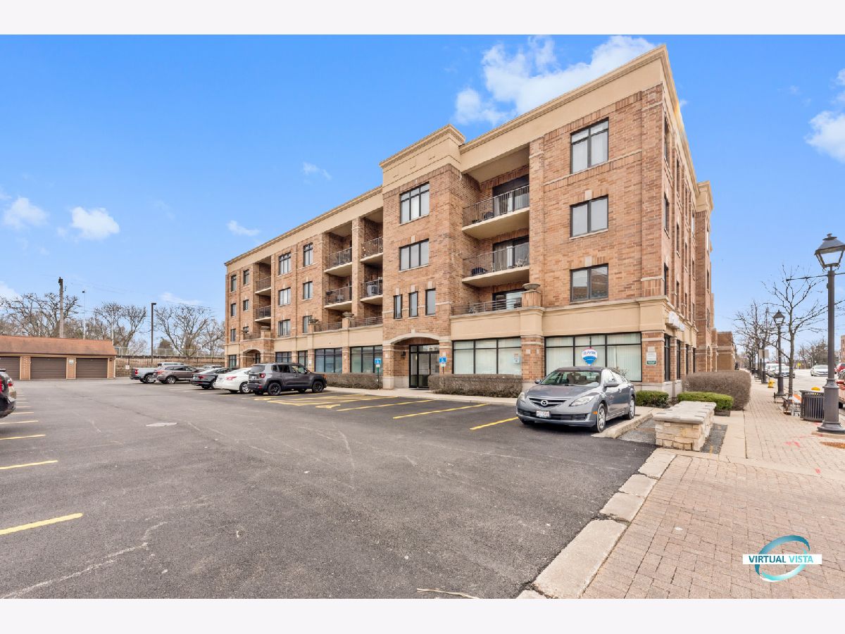 Condominiums Sold Parkview Pointe Lombard Illinois, 123 Saint Charles