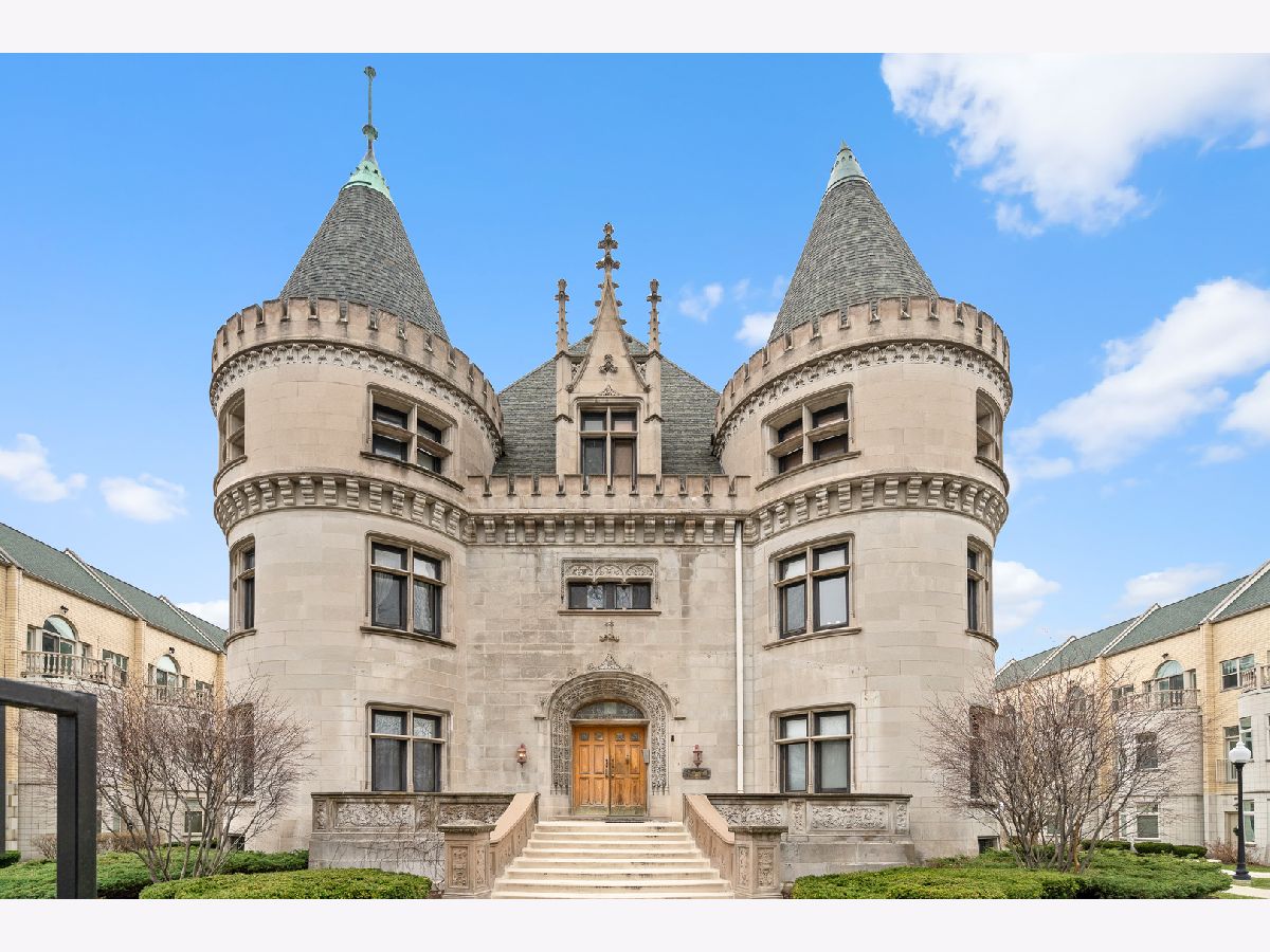 Townhomes & Condos Sold Mcgill Parc Condominiums Chicago Illinois, 4938 Drexel