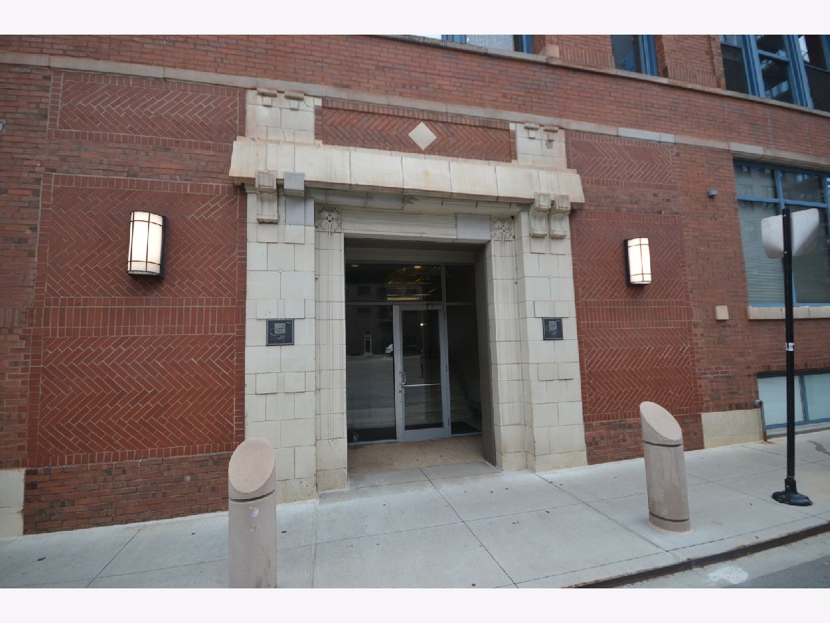 Condominiums Sold Folio Square Chicago Illinois, 124 Polk