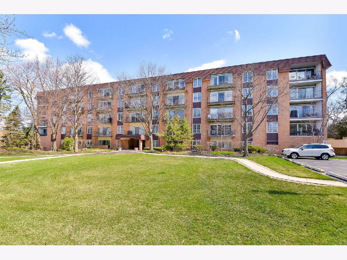 Condominiums Sold Park Place Glen Ellyn Illinois, 445 Park
