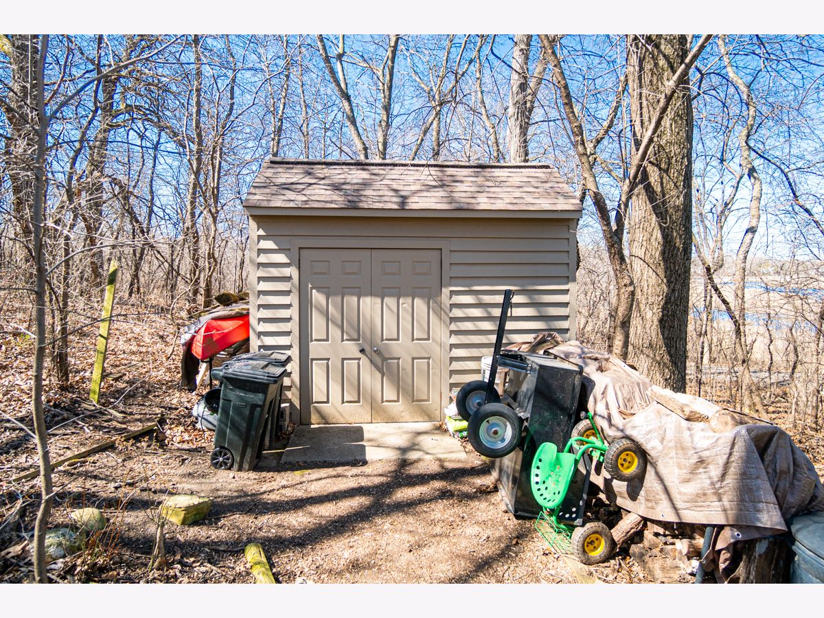 Homes Sold Rolling Oaks Island Lake Illinois, 2685 Kingston