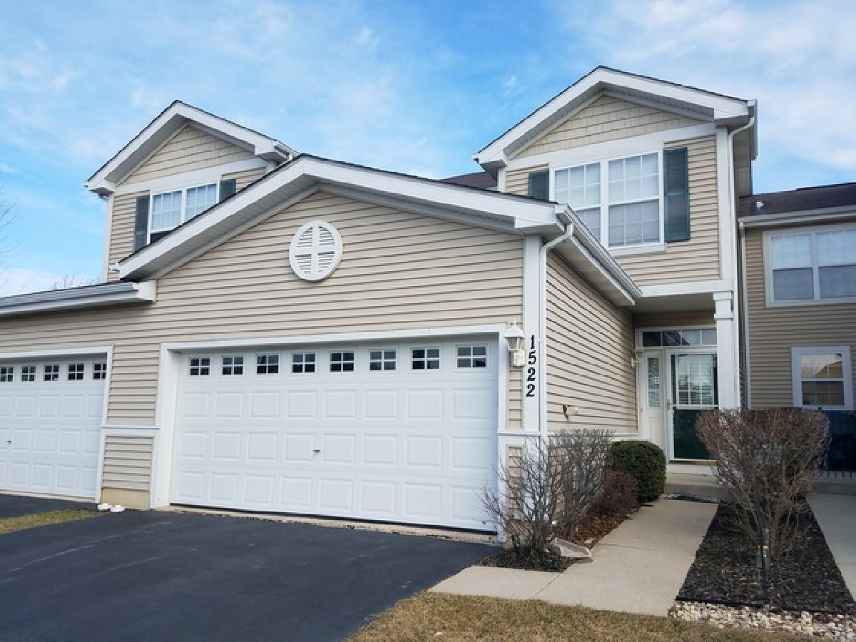 Townhomes Rented Remington Trails Round Lake Illinois, 1522 Remington