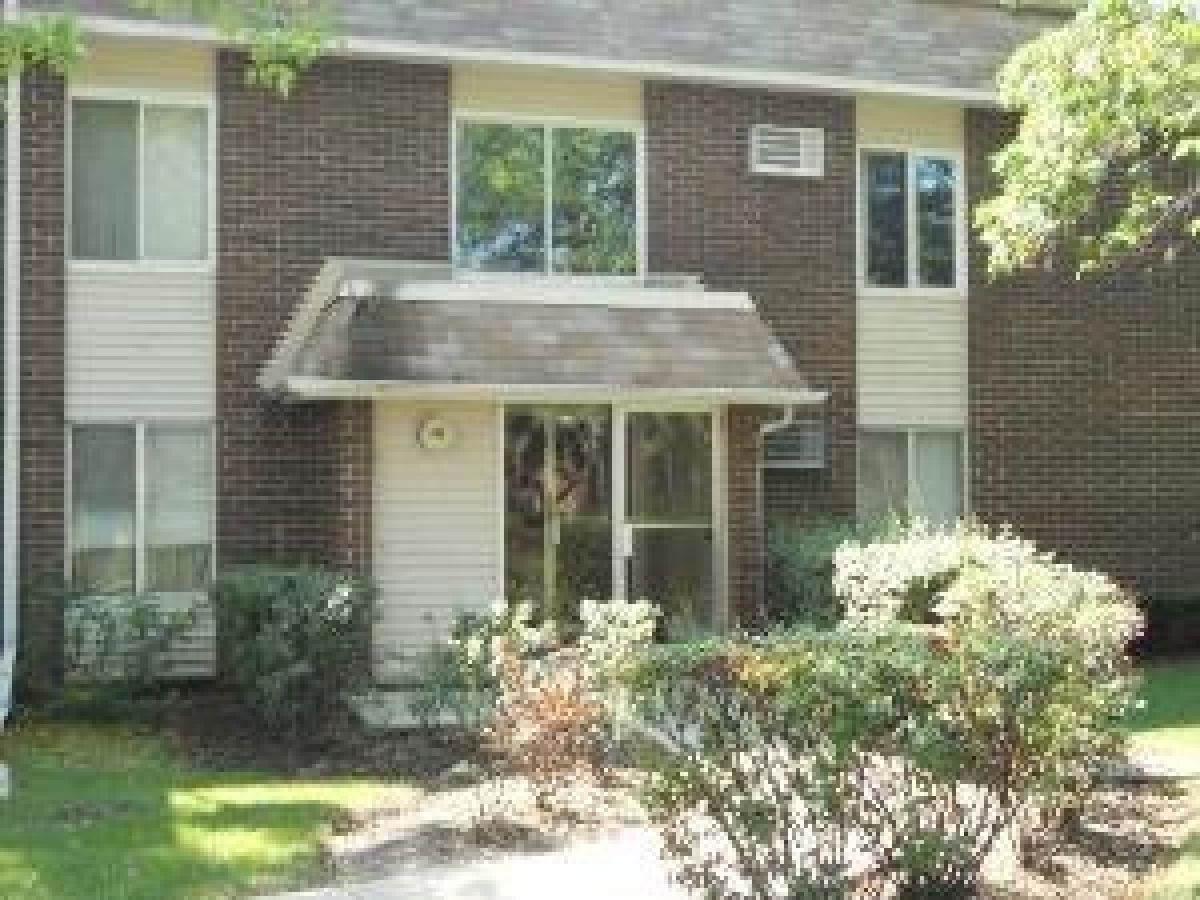Homes & Condominiums Rented Mill Creek Buffalo Grove Illinois, 1149 Miller