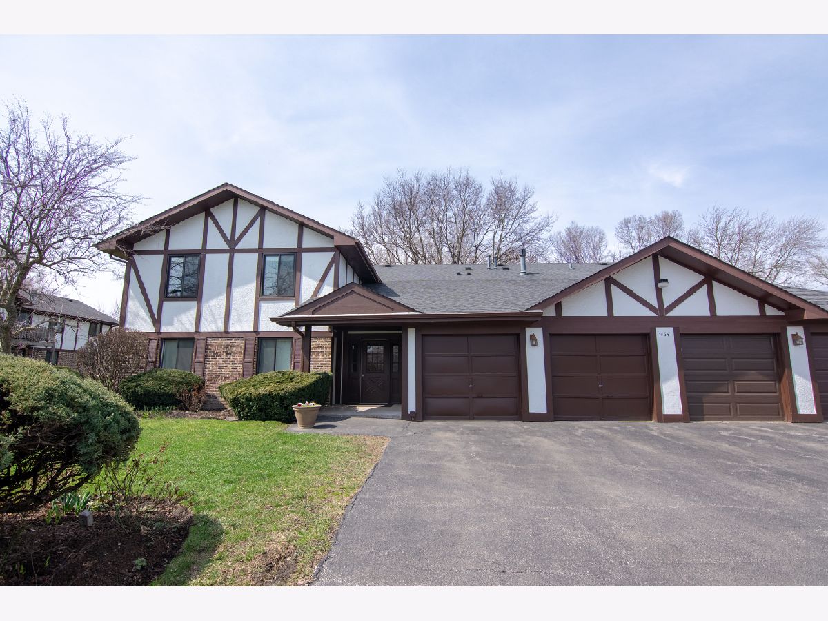 Condominiums Sold Orchard Vale Mount Prospect Illinois, 1454 Elmhurst