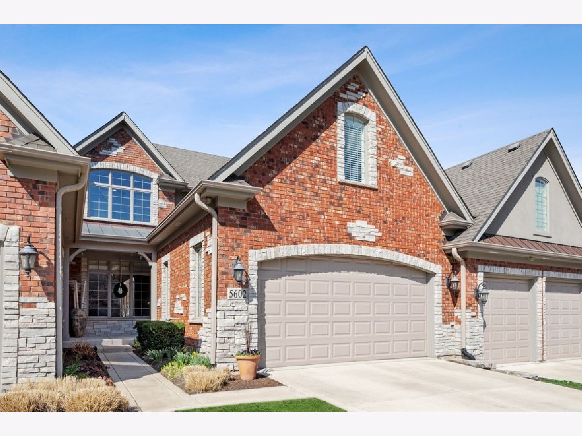 Villas Of Maple Woods Downers Grove IL, Townhomes For Sale & For Rent