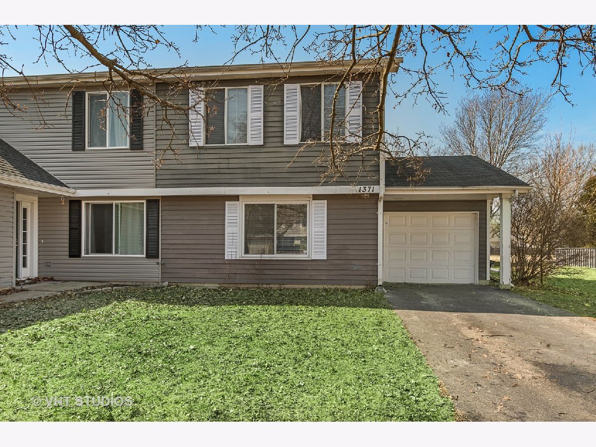 Townhomes Sold Eagle Trace Aurora Illinois, 1371 Andover