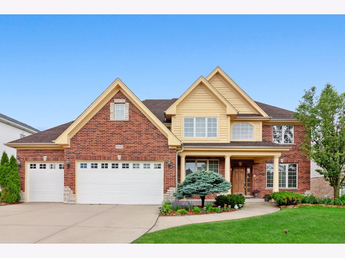 Homes Rented Forest View Woodridge Illinois, 1229 Alexander
