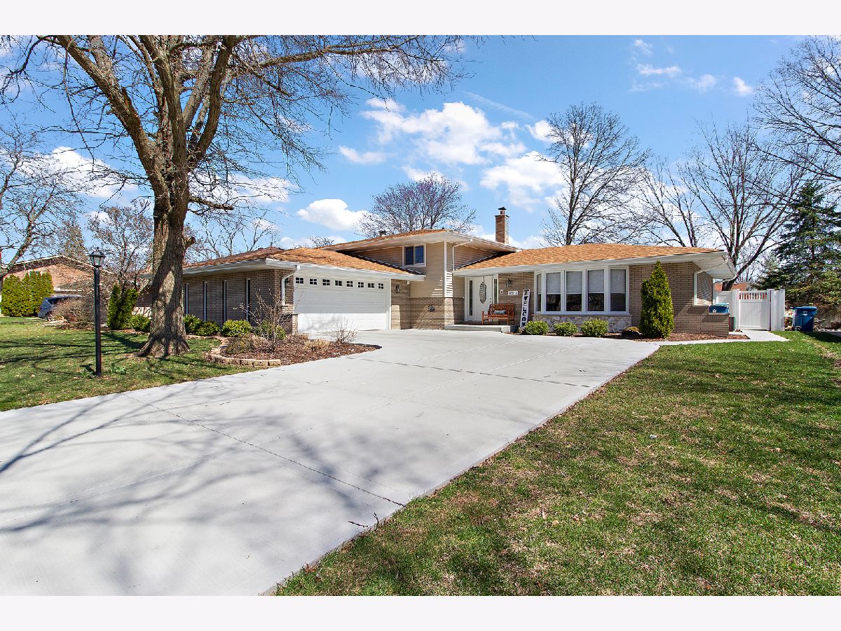 Homes Sold Palos Pines Palos Heights Illinois, 12811 Cedar
