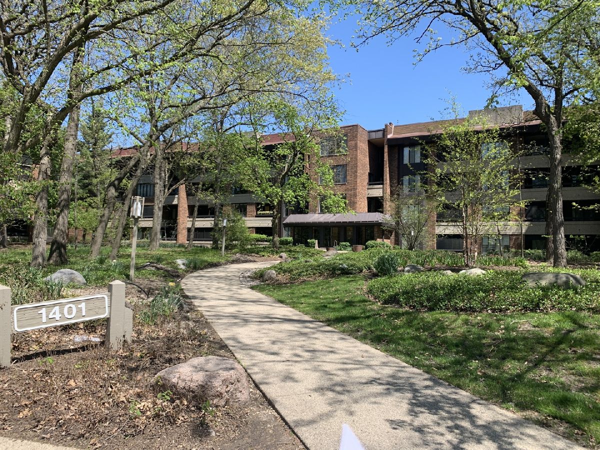 Graue Mill Hinsdale IL, Condos & Townhomes & Homes For Sale & For Rent