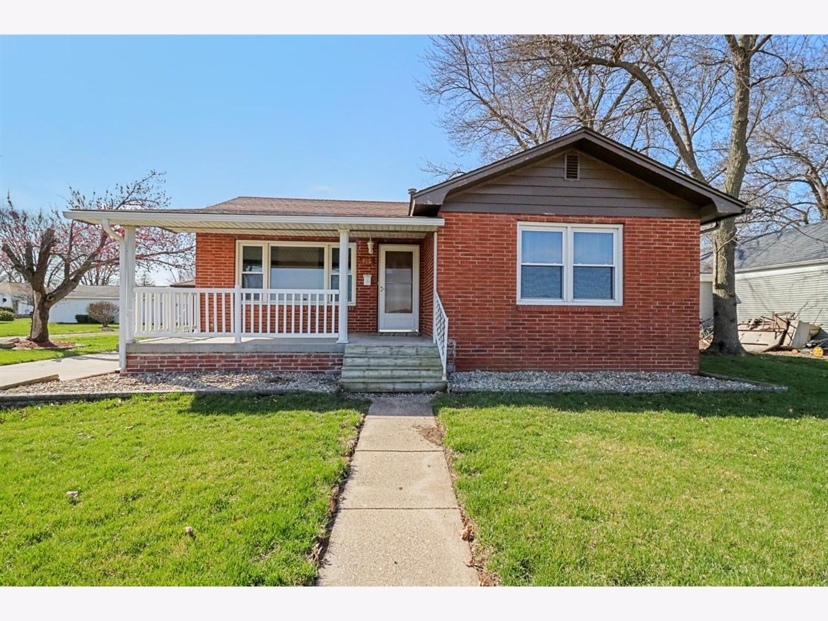  Sold Mason City Illinois, 215 Roosevelt