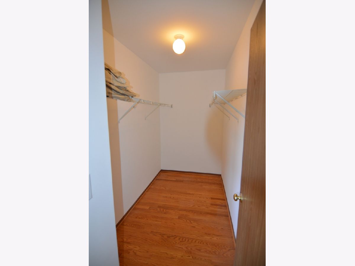 Homes Rented Country Ridge Wauconda Illinois, 510 Farmhill