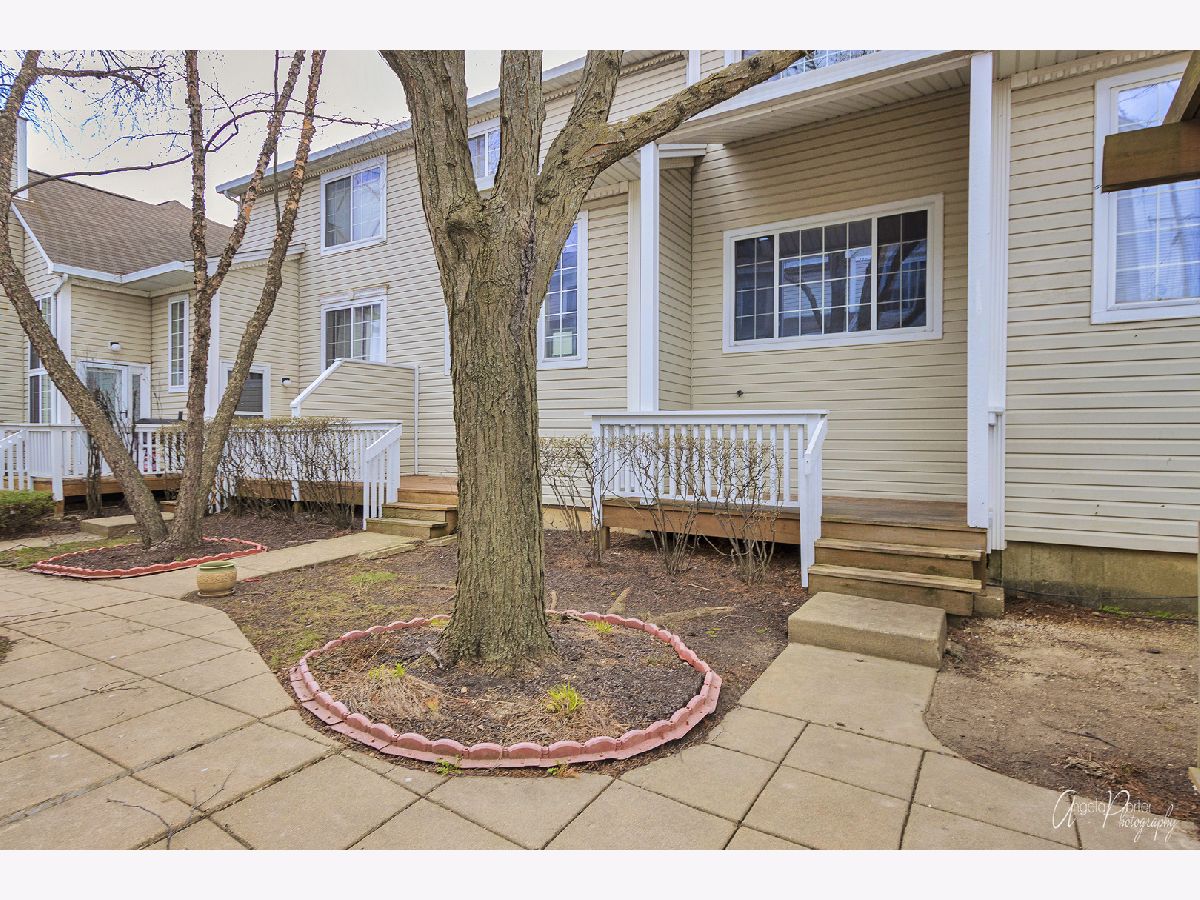 Townhomes & Condos Sold Rainbow Pointe Hanover Park Illinois, 6404 Fremont