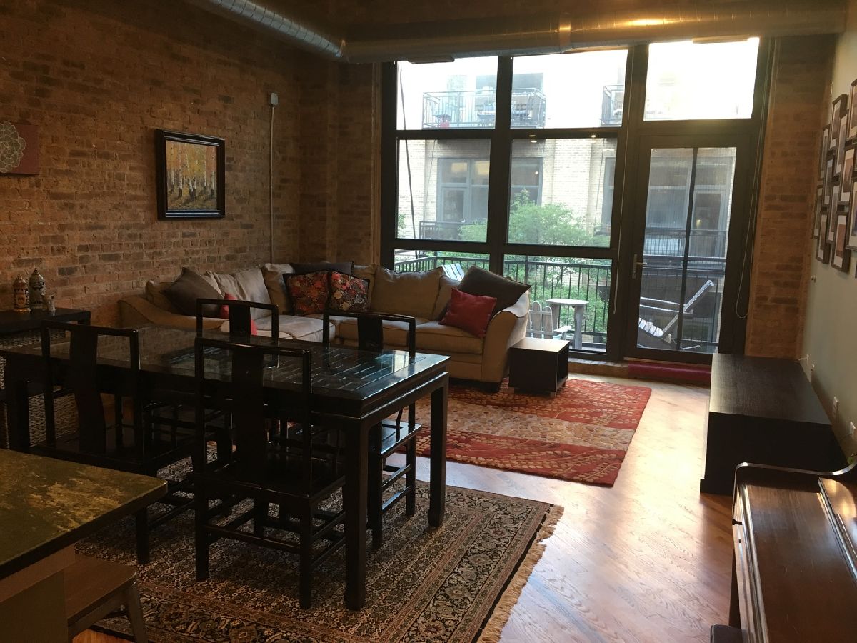 Condominiums Rented Number 10 Lofts Chicago Illinois, 1040 Adams