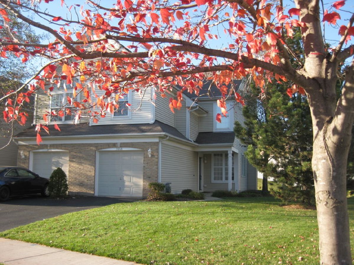 Townhomes Rented Autumn Lakes Aurora Illinois, 3068 Autumn Lake