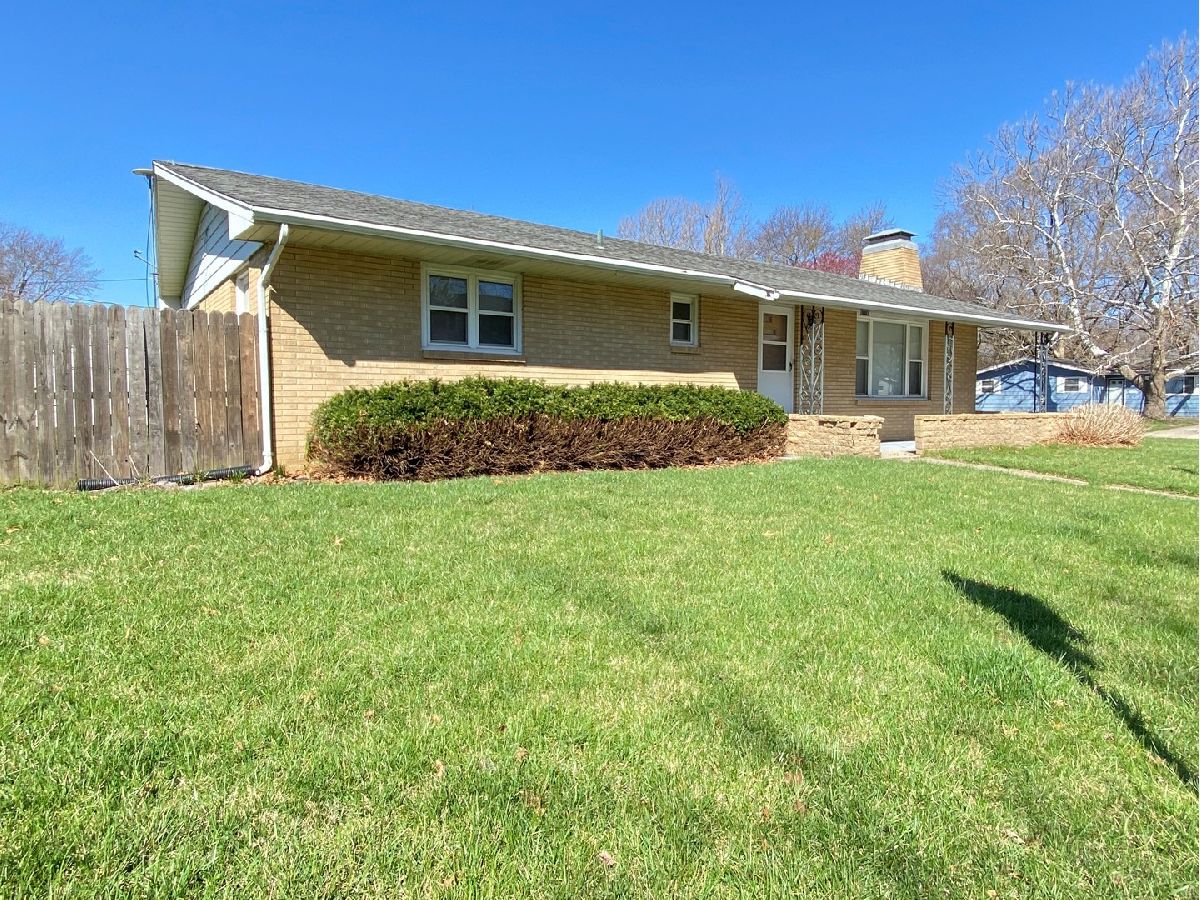 Homes Sold Dobbins Downs Champaign Illinois, 2311 Campbell