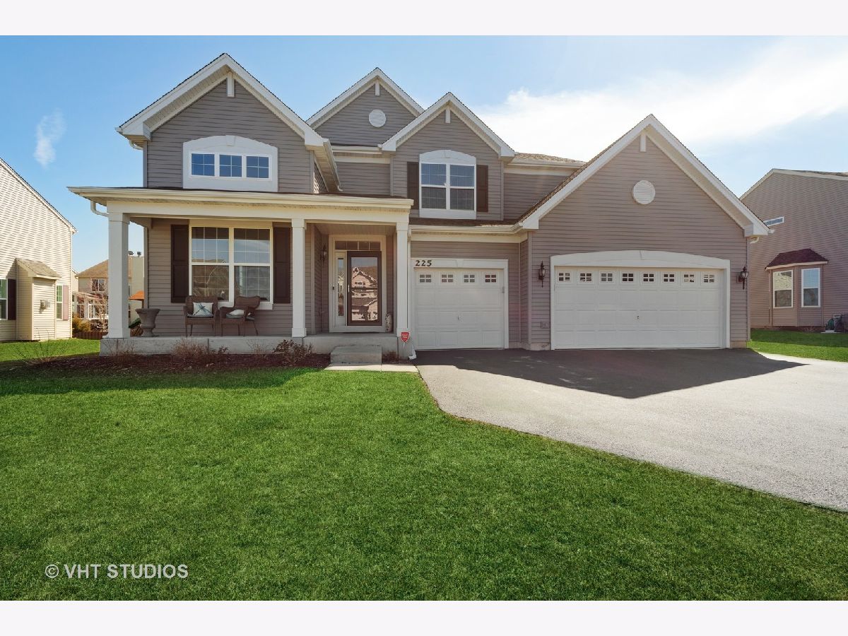 Condos & Townhomes & Homes Sold Remington Pointe Fox Lake Illinois, 225 Telluride