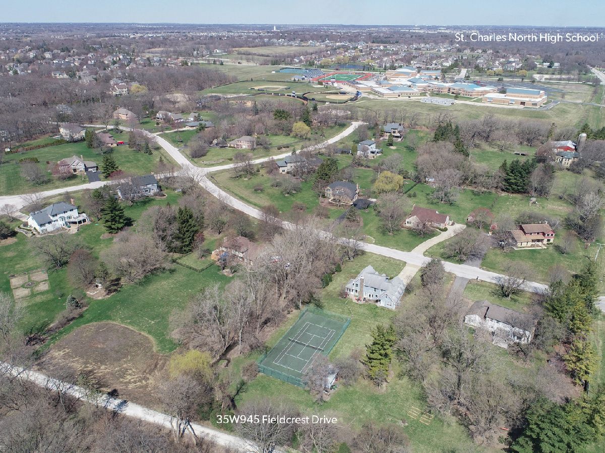 Homes Sold Fieldcrest St Charles Illinois, 35W945 Fieldcrest