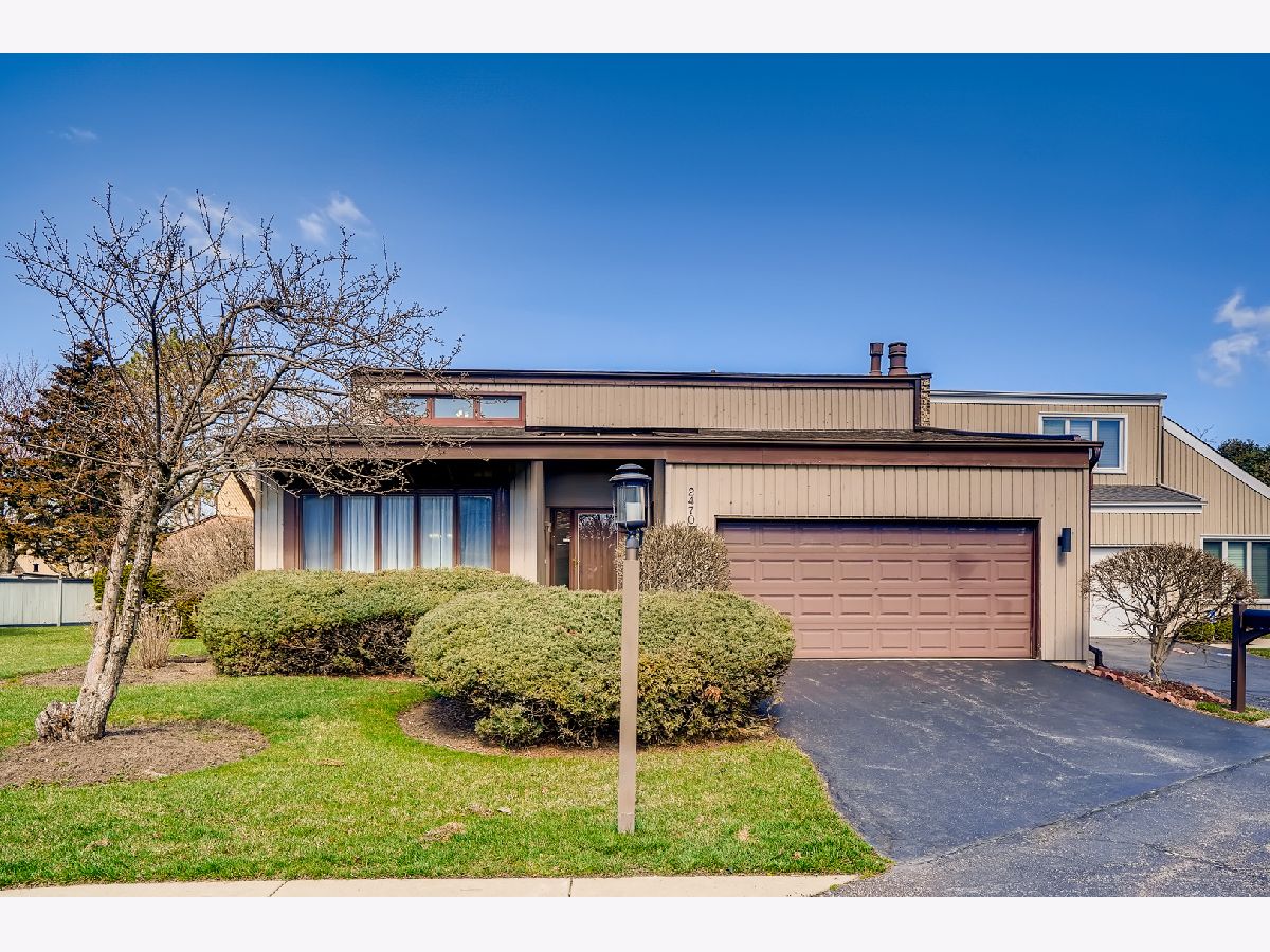 Homes & Condos & Townhomes Sold Cobblewood Northbrook Illinois, 2470 Cobblewood