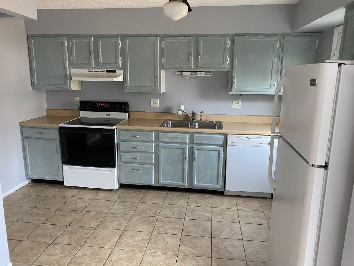 Condos & Townhomes Sold Presidential Walk Bloomington Illinois, 1110 Jefferson