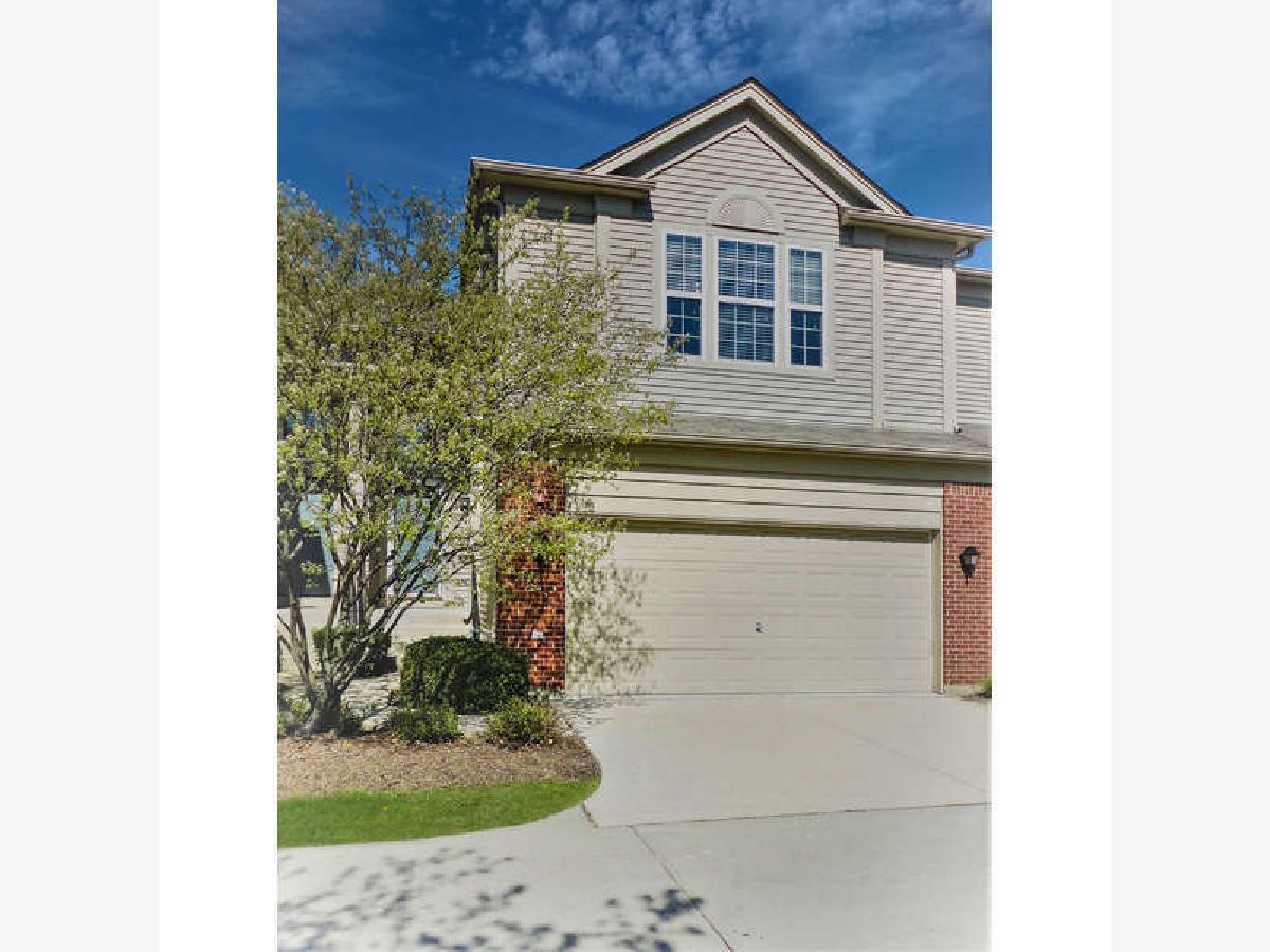 Townhomes & Condos Rented Forest Ridge Streamwood Illinois, 1475 Yellowstone