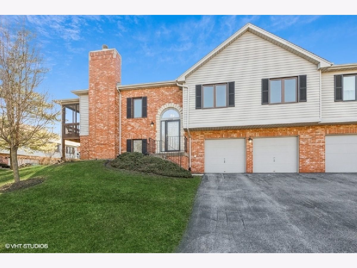 Townhomes Sold Cambridge Orland Park Illinois, 11235 Cameron